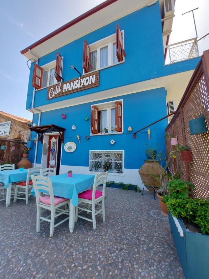 Celil Pansiyon Ayvalik Exterior photo